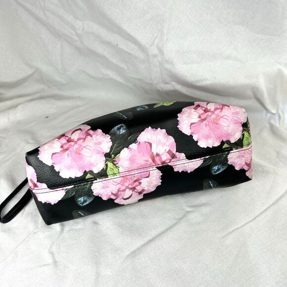 Betsey Johnson Floral Printed Pebble Wristlet Bag - Picture 5 of 6